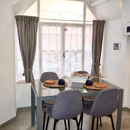 Caffaro شقة